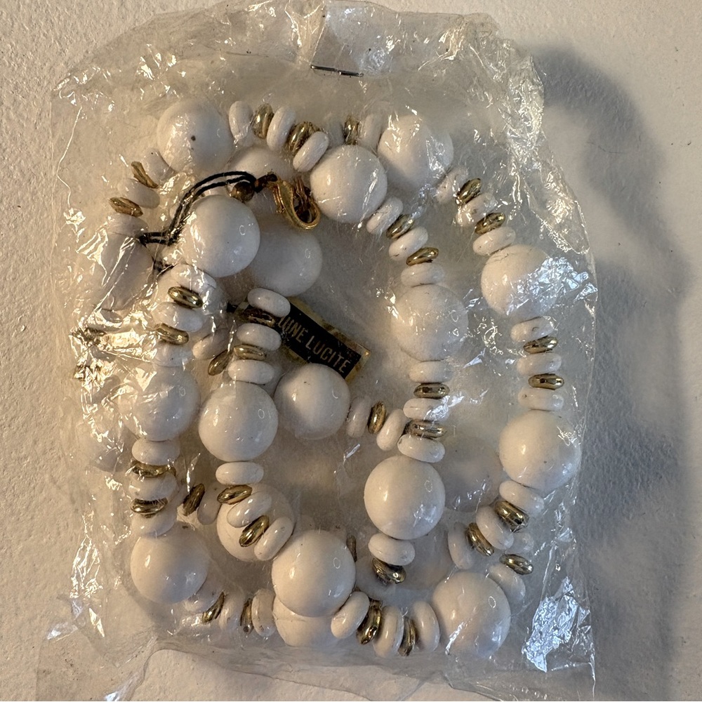 Vintage White and Gold Lucite Round Link Necklace - 26" Long